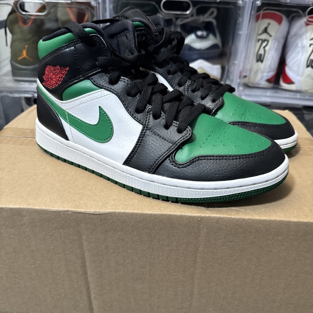Air Jordan 1 Mid Green Toe  Black White Red size 8 men 10 women